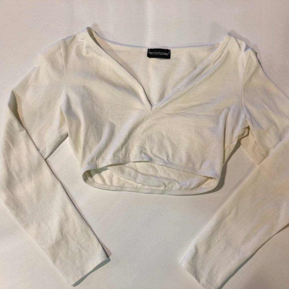 PrettyLittle Thing Long Sleeve Crop
